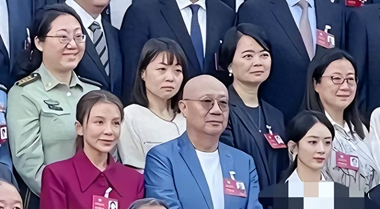 央视成“照妖镜”,现场生图朱迅显老,殷桃太普通,赵丽颖赢麻了