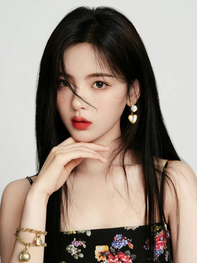 杨超越|《我的前半生》导演新剧，网传钟楚曦压番杨超越，3月份开机