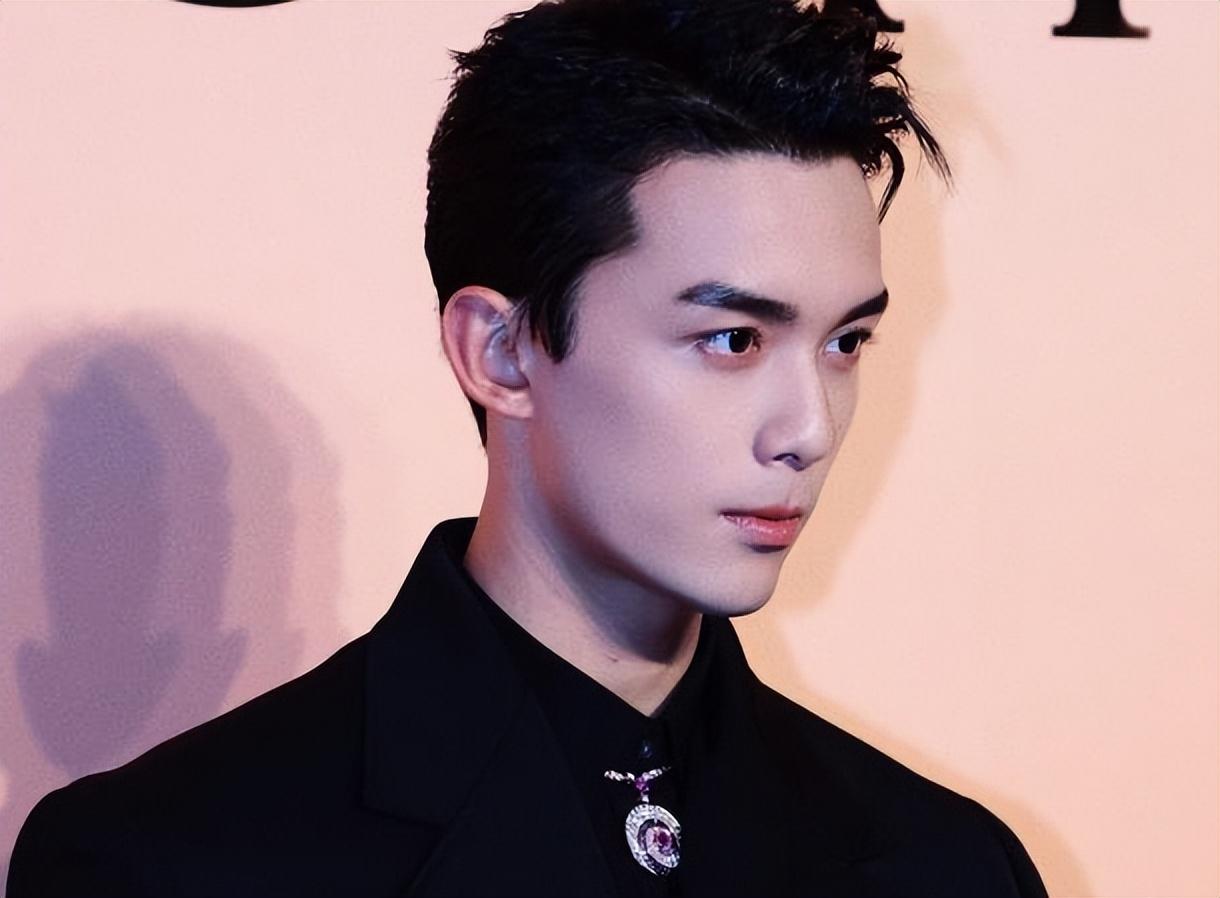 这一次,24岁的吴磊,给娱乐圈的青年演员们,集体"上了一课" - 育儿资讯