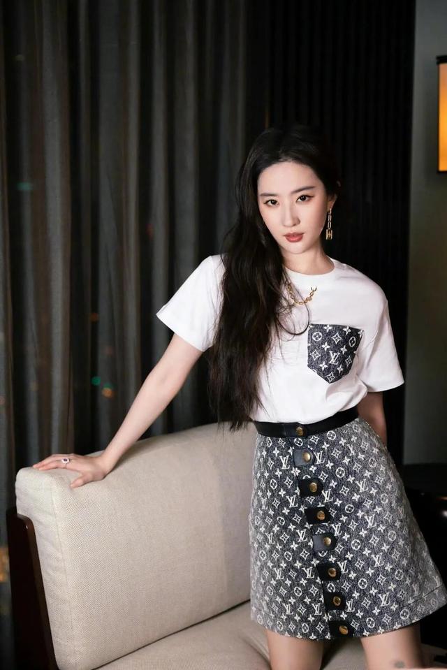 刘亦菲|刘亦菲，为何加入美籍