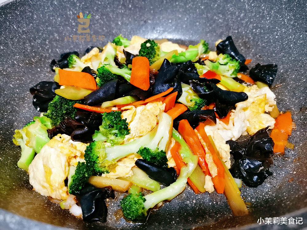 谷氨酸钠|“升糖猛将”被揪出,并非甜食,提醒:不想做小糖人,2物趁早戒