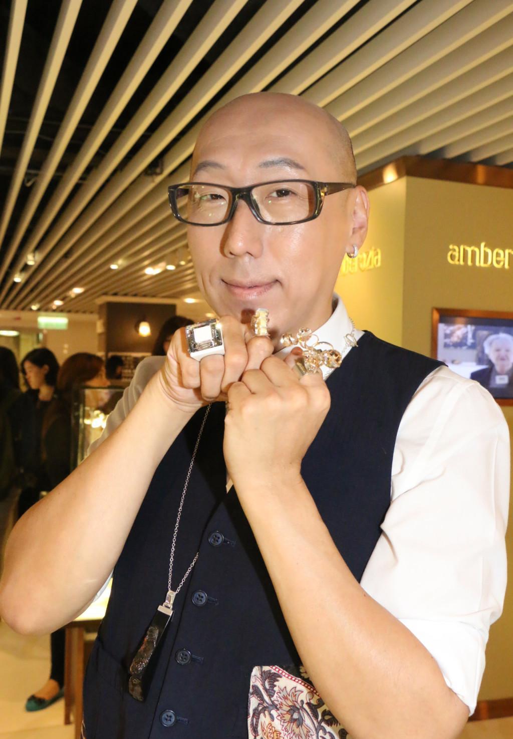 |香港男星突然自杀身亡,将娱乐圈世态炎凉表现得淋漓尽致!