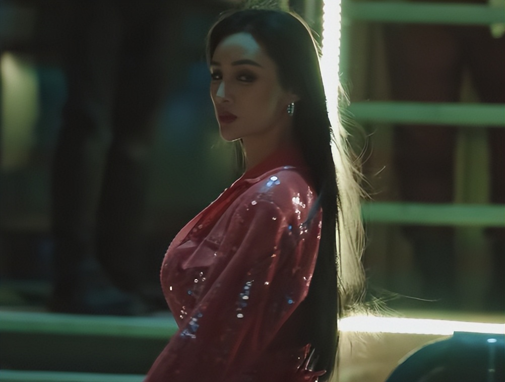 影版《破冰行动》翻车!一星二星满屏飘,女演员身材成最大看点?