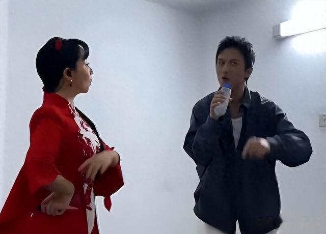 明星后台大揭秘:赵丽颖、万茜、沈腾等明星的最真实一面