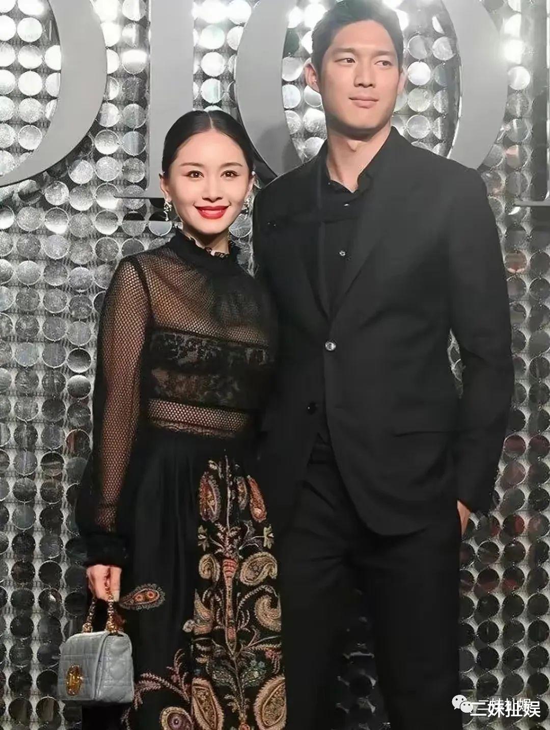 王子文|王子文“姐弟恋”又栽了，和男友回美国后，王子文独自回国