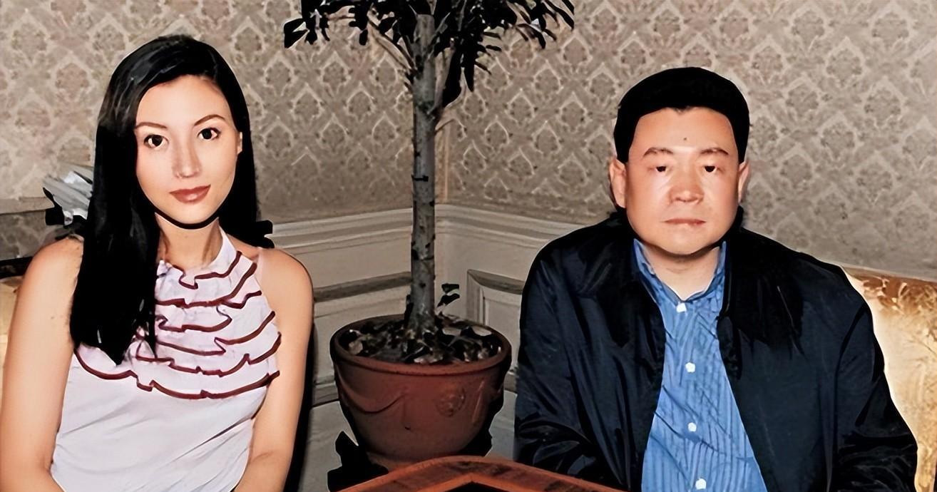 李嘉欣|33年了，李嘉欣终于遭到了“反噬”，庄明月、宝咏琴可以瞑目了