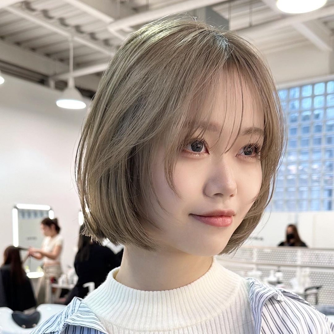 发型 最火的4种女士发型，瘦脸还时尚，让你大放异彩