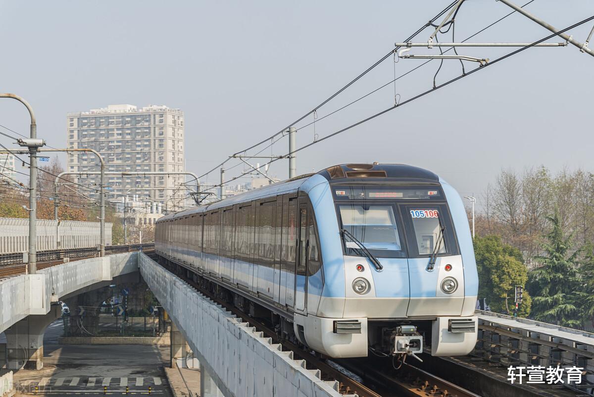 高校|2023年高校毕业生，想去铁路局工作，有哪些人可以报考？