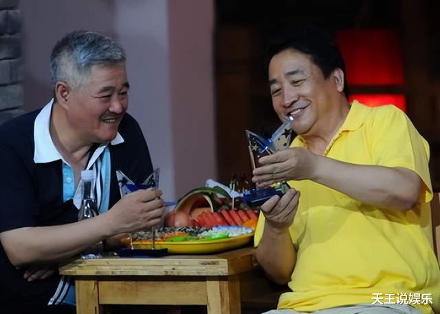 赵本山靠山被扒，他在东北无人敢碰，全靠两位贵人照拂