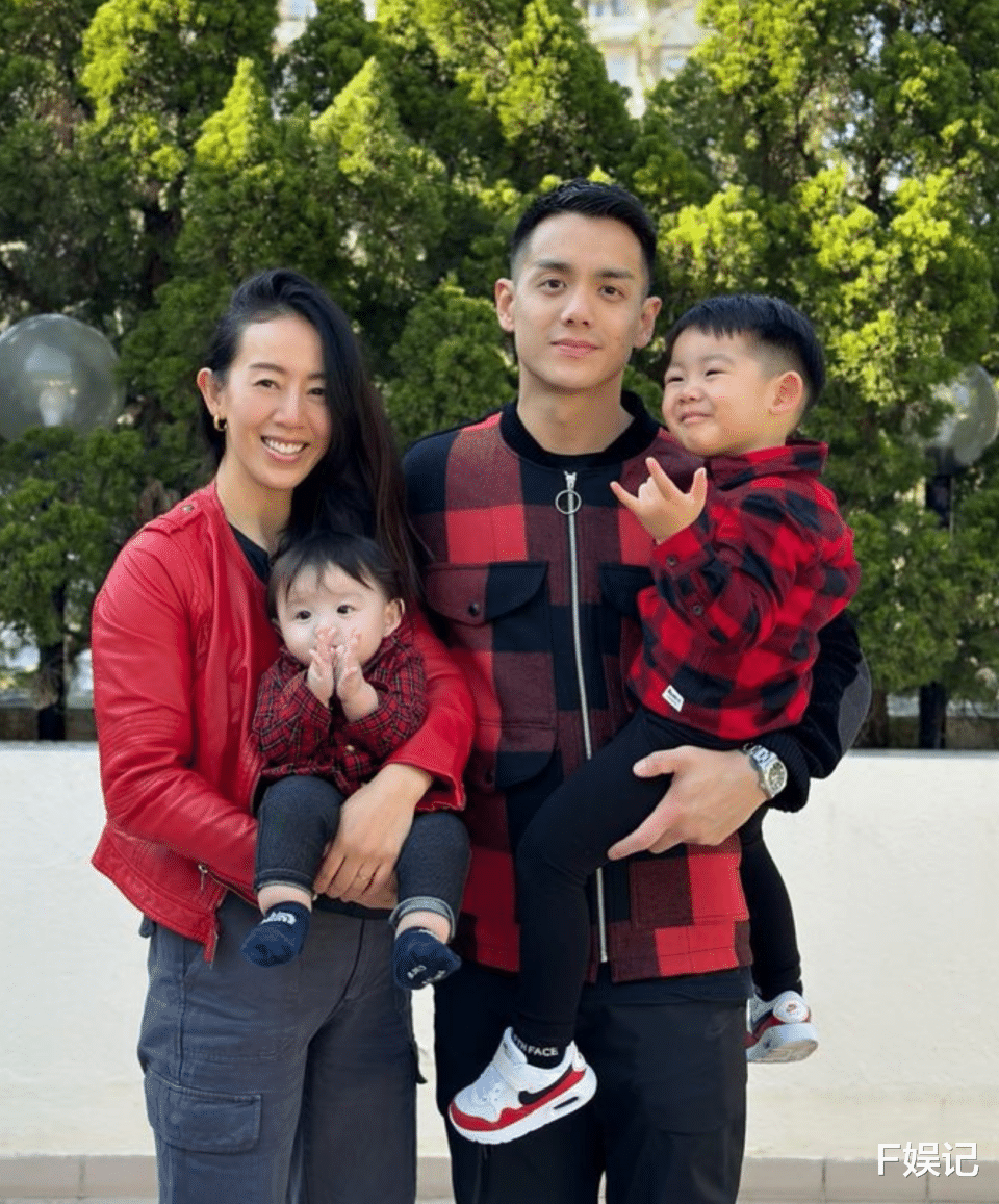 梁靖琪|梁靖琪夫妇带两个儿子去老公的外国家乡 一家四口亲近大自然