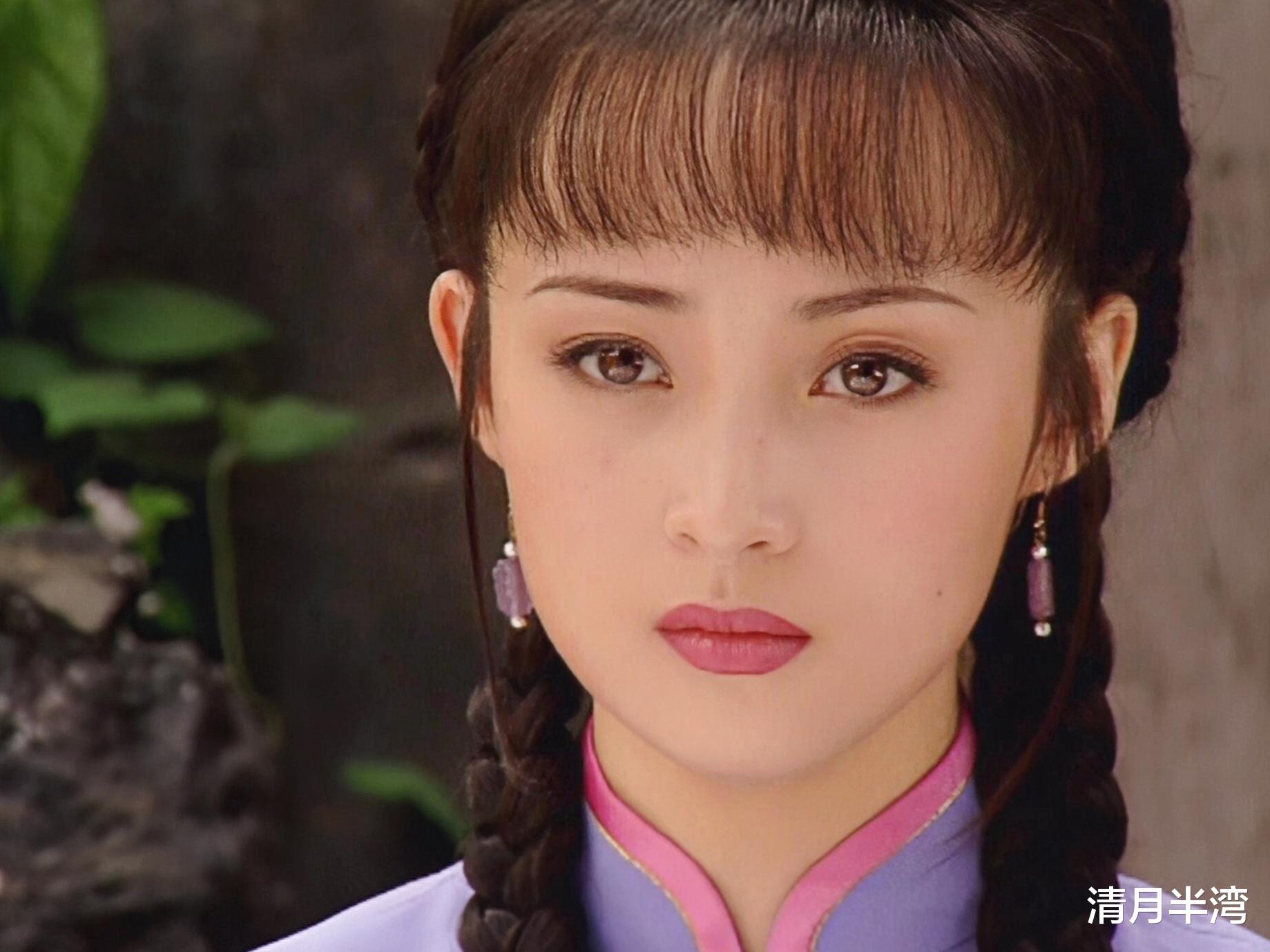 扎双麻花辫让人眼前一亮的女星,只服这9位,辨识度高还灵气逼人