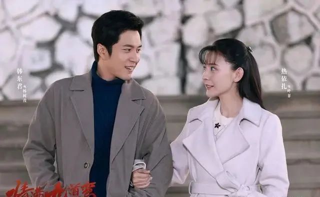 热依扎|拿下视后才3个月,被推上神坛的热依扎,如今只是个36岁单亲妈妈