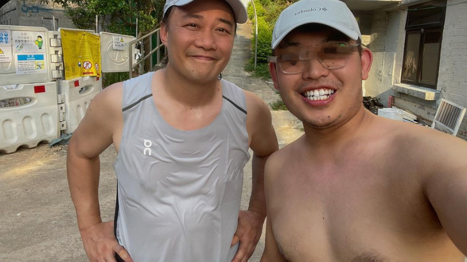 陈奕迅|陈奕迅为减肥大热天与徐濠萦爬山跑步 小肚腩还存在减肥仍需努力