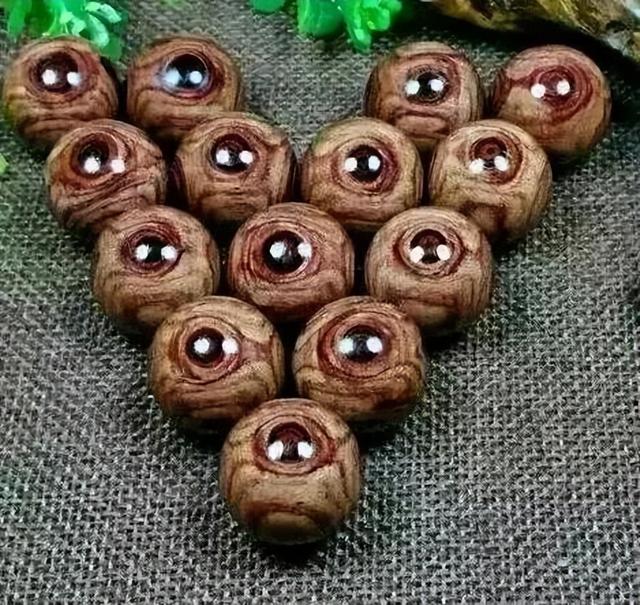 紫檀柳|海黄的鬼眼算啥？这才叫诡异！