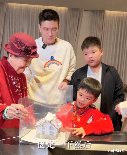 杨子|杨子黄圣依罕同框,自曝分居系年后首见面,安迪当场泪目牵手不放