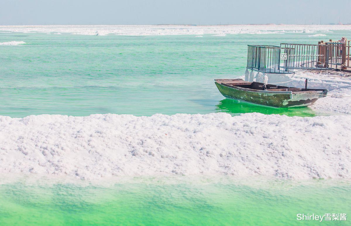 察尔汗盐湖|面积接近上海的中国第一盐湖，盐储量可供全球食用1000年，预估身价超12万亿
