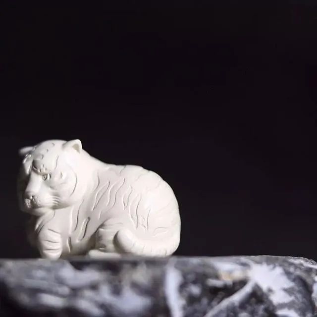 软萌玉雕碰撞威猛玉雕！