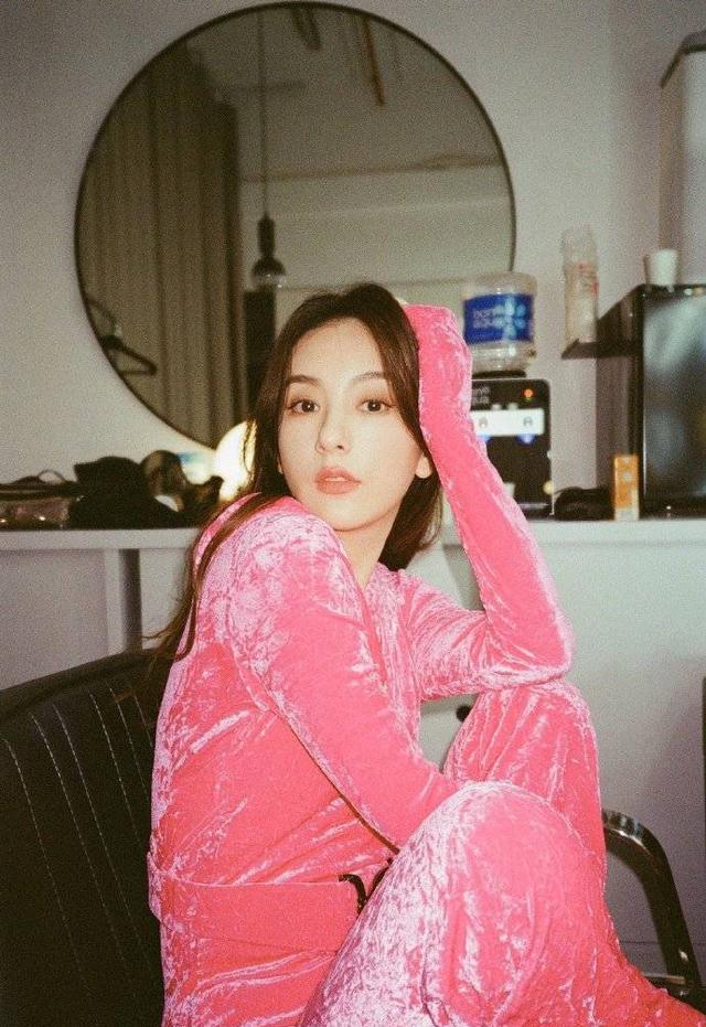 郭富城|郭富城小22岁娇妻身材好辣!方媛晒随拍美照 身姿曼妙长腿逆天