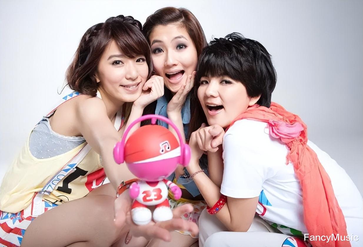 7位“假小子”出道的女星,大多数已无人问津,有人逆袭成顶流!