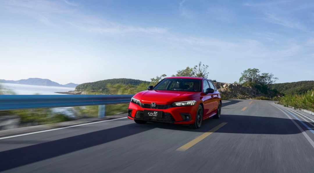 本田思域|「拜拜啦，一线城市」，思域更懂少年们的勇敢