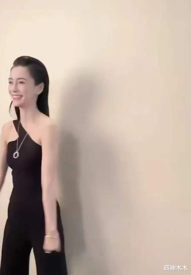 贾玲 女明星减肥有多狠？baby近照瘦成大头娃娃，贾玲要减100斤！