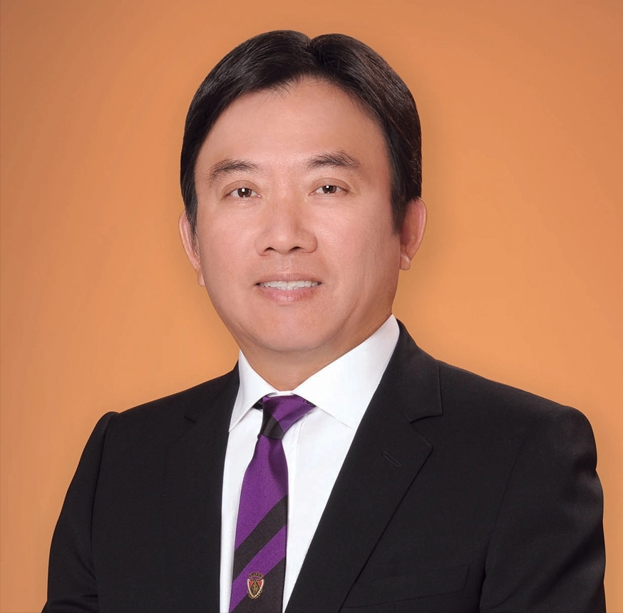 香港壳王玩遍TVB女星，比刘銮雄还风流，叶璇佘诗曼均与他有染