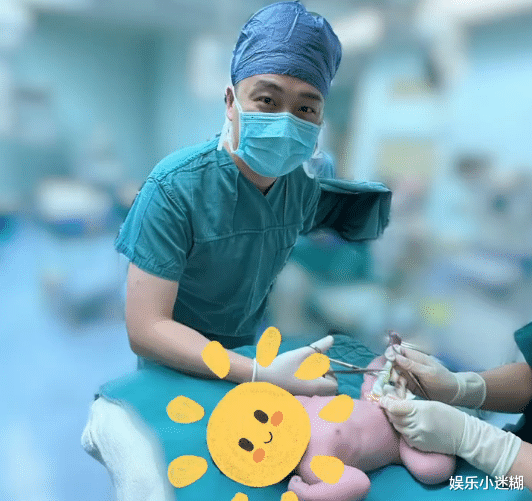 沈涛官宣当爸!产房摆拍剪脐带、封肚,“王牌家族”无人送祝福