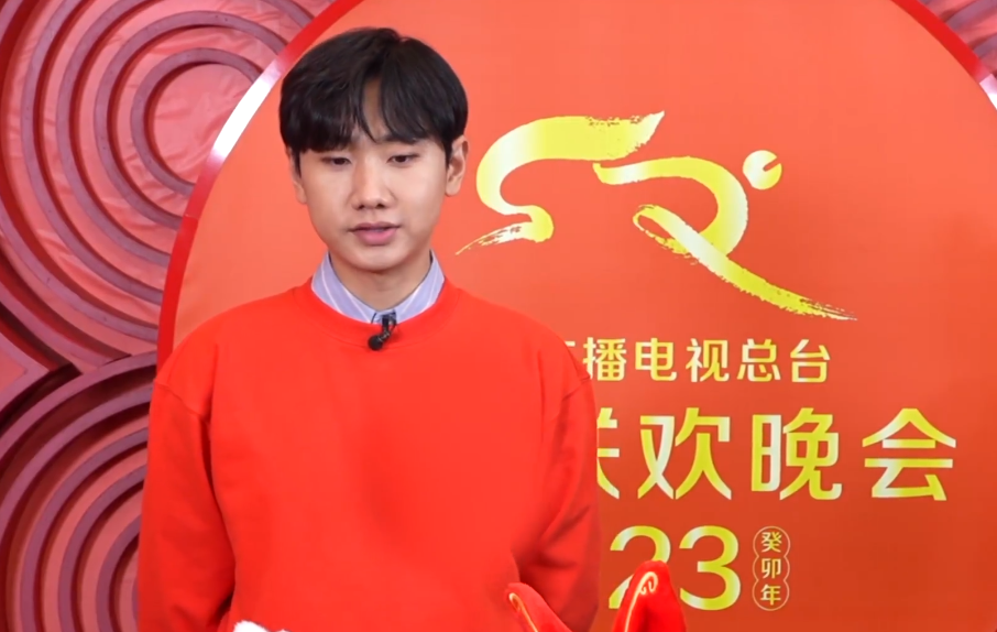 |央视春晚透露第一批嘉宾阵容,姜育恒22年“再回首”,苏有朋回归