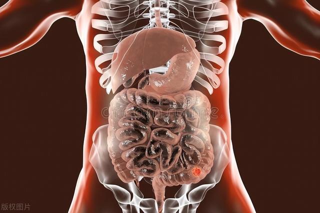 我和男友第一次接吻，却被男友口中脚臭味熏到，去医检查却是肠癌