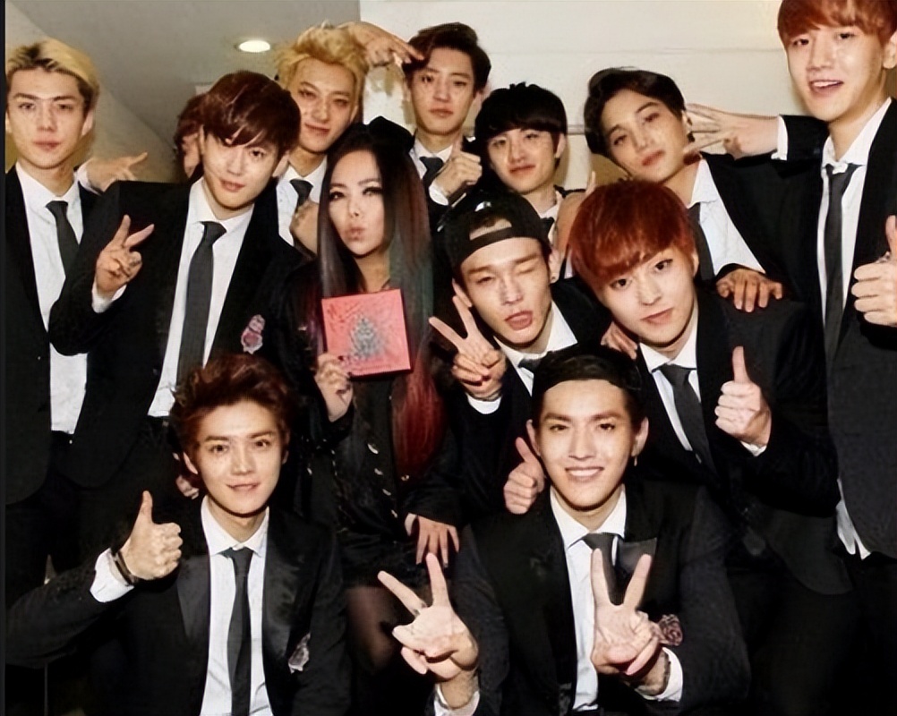 鹿晗|一次热搜，娱乐圈的“人走茶凉”，在鹿晗身上体现得淋漓尽致