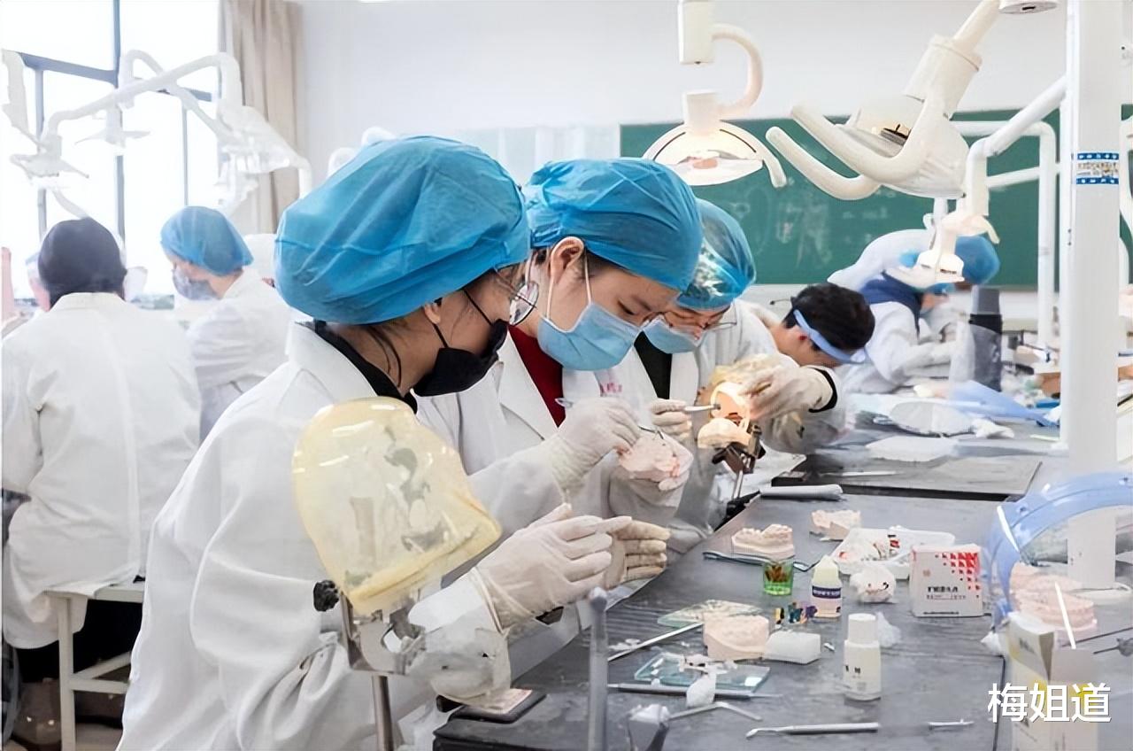 三级甲等医院|编制不再是香饽饽？多地三甲医院招人无门，原因道出社会现实