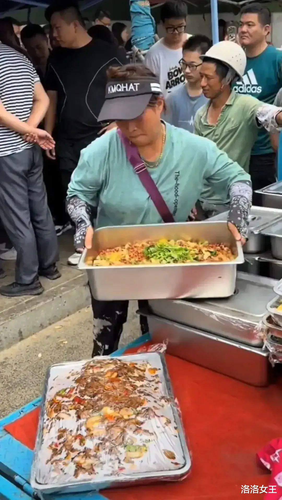 |“10元盒饭姐”大倒苦水:走红后亏了本,菜都被贪便宜的人搞走了