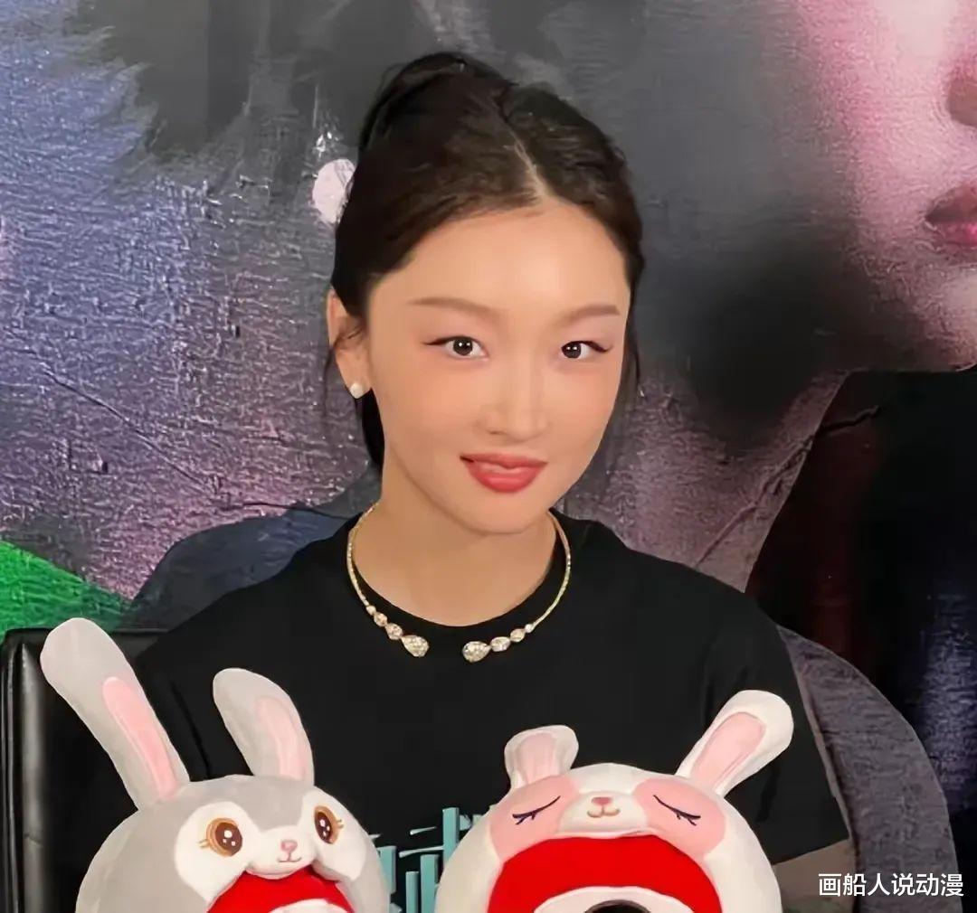 周冬雨怀孕照曝光?皮肤白皙身材凹凸,孕肚明显,刘昊然喜当爹?