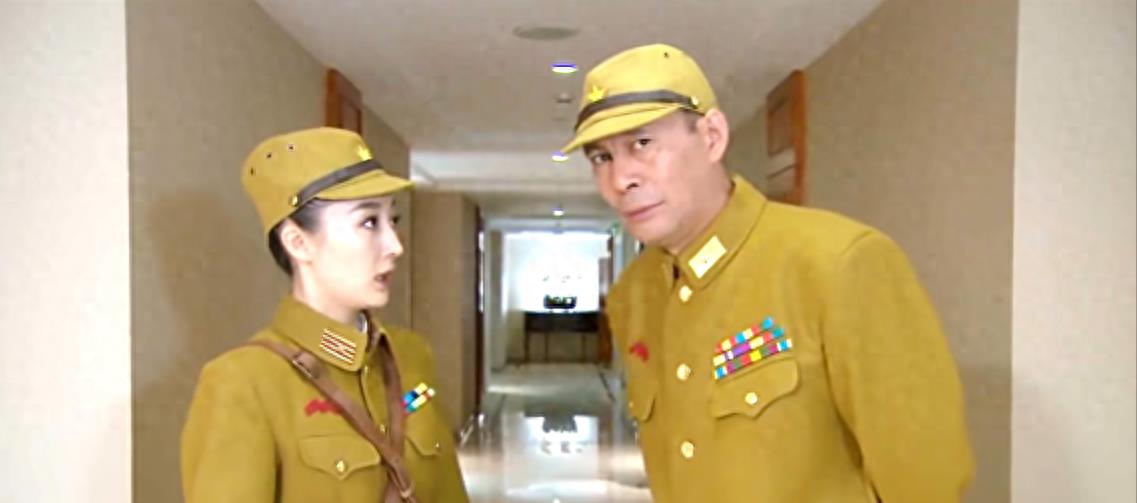 底裤外露、貂蝉打丧尸,这些侮辱观众的操作,简直不要太离谱!