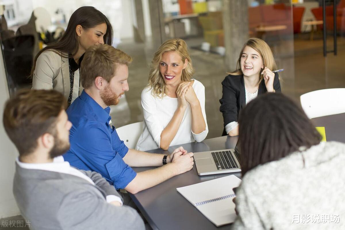 出纳拒绝副总敬酒，遭遇职业生涯危机？掌握这4点搞定社交卡点