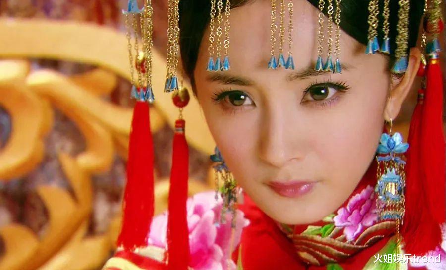 赵丽颖被指蹭杨幂狐妖小红娘热度,两人新剧《狐妖小红娘》《与凤行》同月播