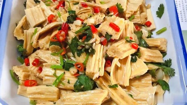 |除夕夜餐桌上必备的4道菜,个个都寓意丰富,提前学会过年安排上