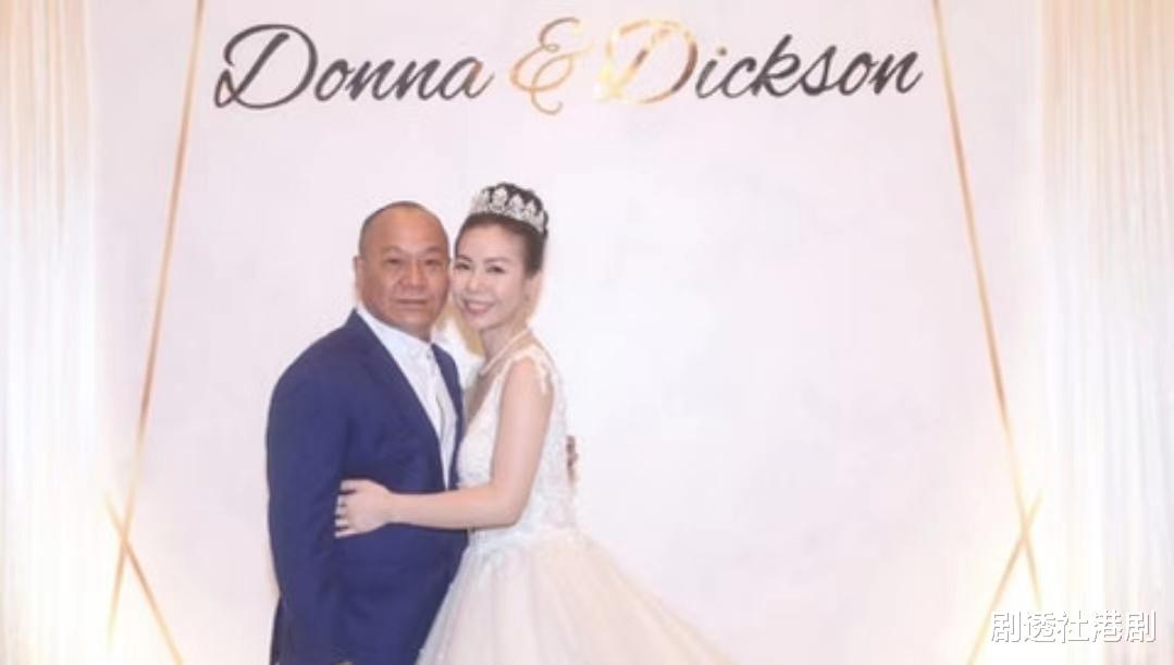 大反差!港知名反派升级当外公,一改凶狠形象慈祥地喂孙儿吃饭