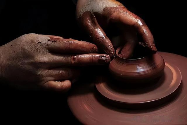 你买的紫砂壶是怎么做的?