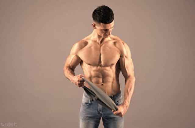 瘦子增肌vs胖子减脂，二者谁能更快练出好身材？