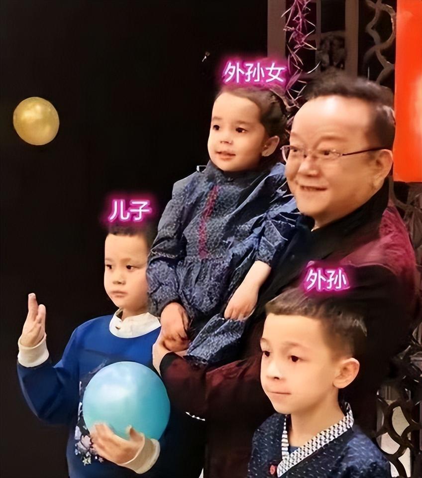 晚年有了儿子的王刚本以为可以安度晚年，但如今的情况却让人感叹