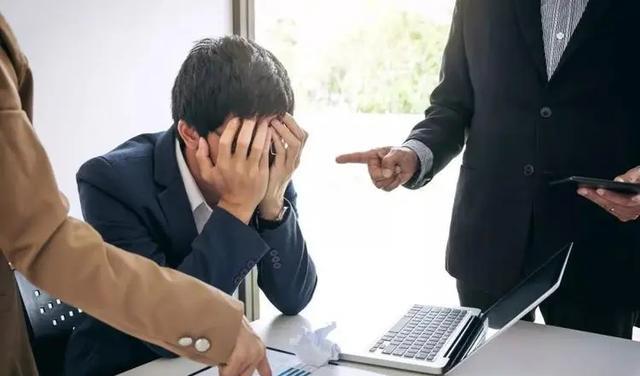 为什么老板从来都不太喜欢能力强的员工,过来人说出背后的潜规则