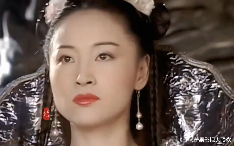 ?她是张艺谋“梦中情人”，当小三被打到不能生育，如今60岁仍单身