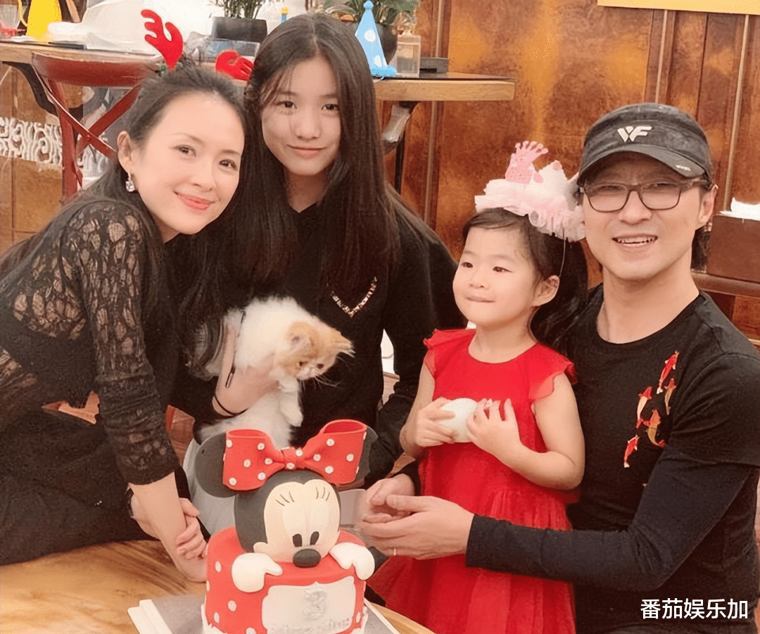 知名歌手汪峰发声：“我们之间没有是非对错之争”，评论区沦陷