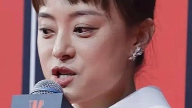 孙俪生图翻车后，43岁董洁新写真撞脸老年版赫本，苍老太多！