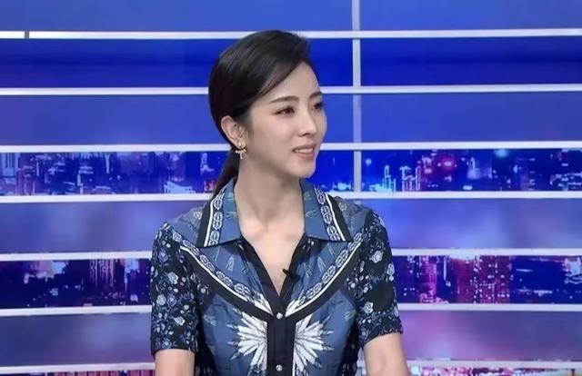 李思思|主持人李思思:婚后三年生俩娃,被80后老公宠成宝