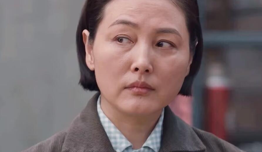 袁泉|年轻时惊为天人，老了之后成“胖大婶”，身材走样好可惜