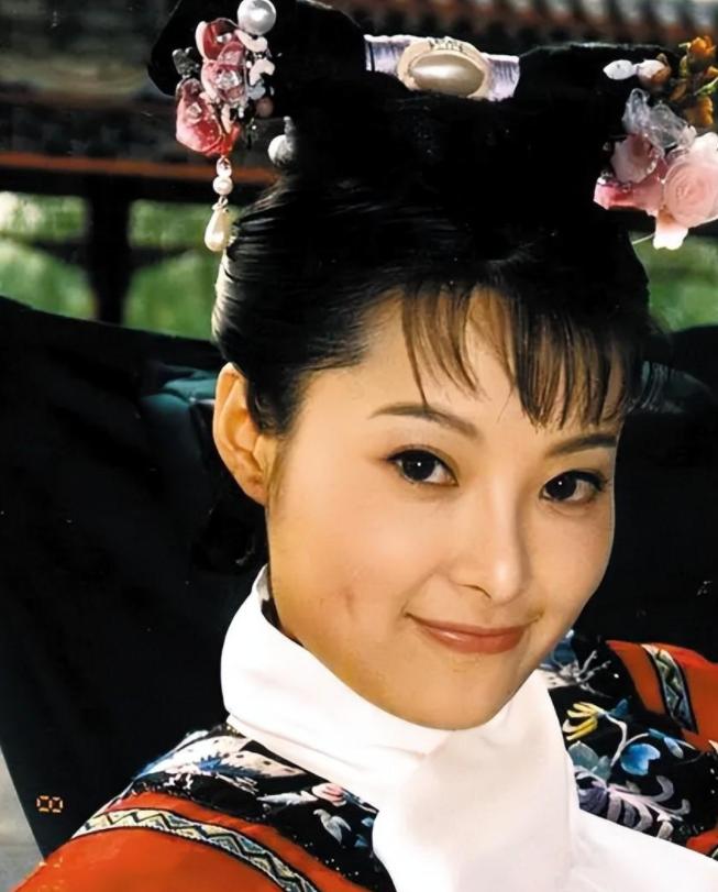 年轻时温柔,到中年却越长越凶,这6位明星天生一副不好惹的脸