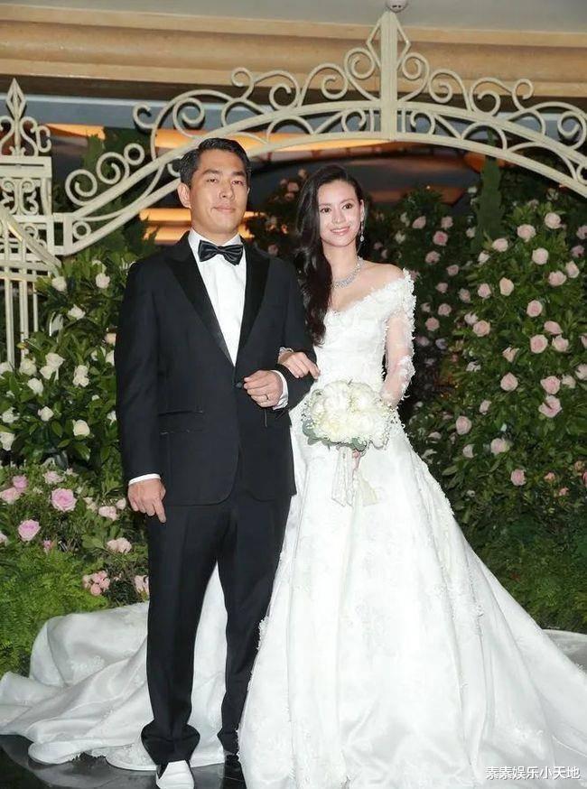 聚会|林恬儿邀请14位香港名媛楼顶聚会,黎姿和曾昭怡都纷纷出席