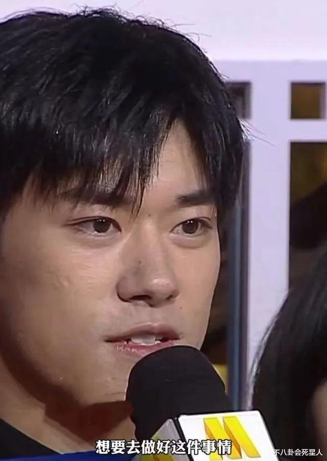 生图|满脸痘、皱纹多，明星离开了美颜，生图还不如普通人